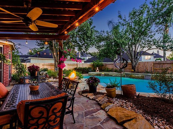 2nd image of 3002 Marble Falls Dr
