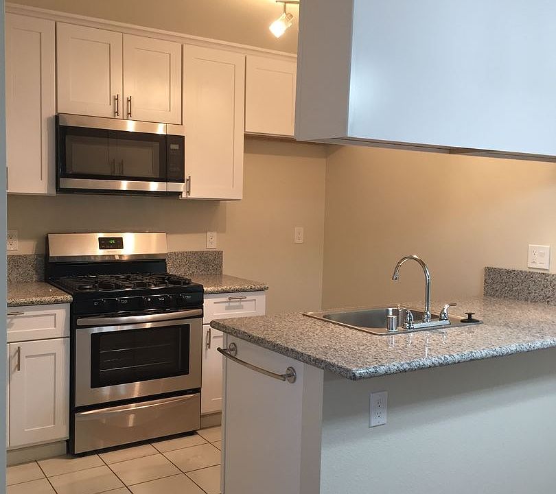 2nd image of 11511 Garnet Way APT 1