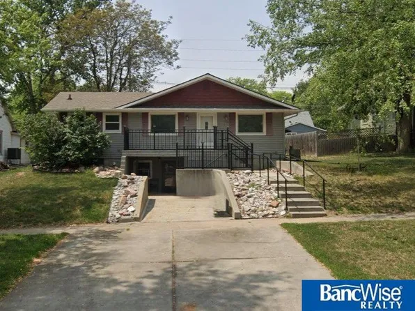 735 N 2nd St, Seward, NE 68434