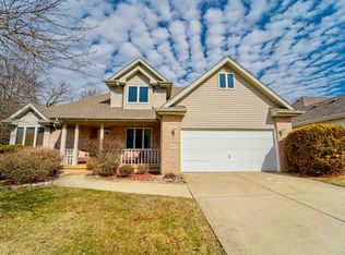 5418 W 75th Ave, Schererville, IN 46375