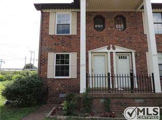 2476 Scott Valley Dr, Nashville, TN 37217