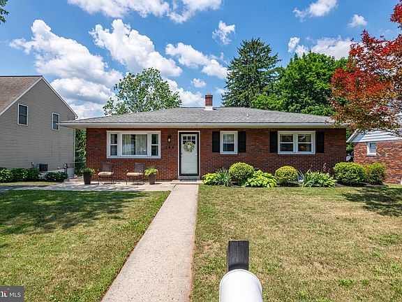 2nd image of 344 Pennwyn Pl