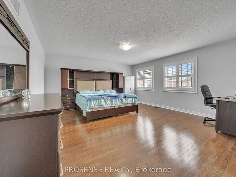 2 Timbercove Rd — Photo 9