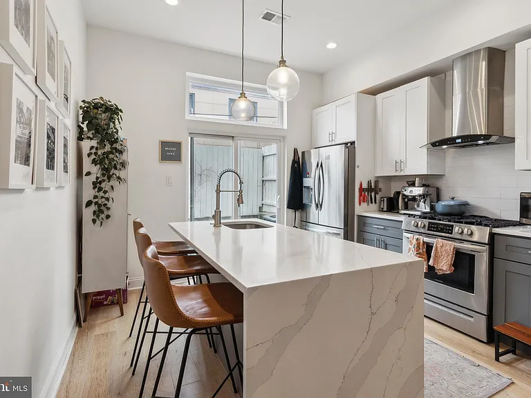 2145 Cross St — Photo 7