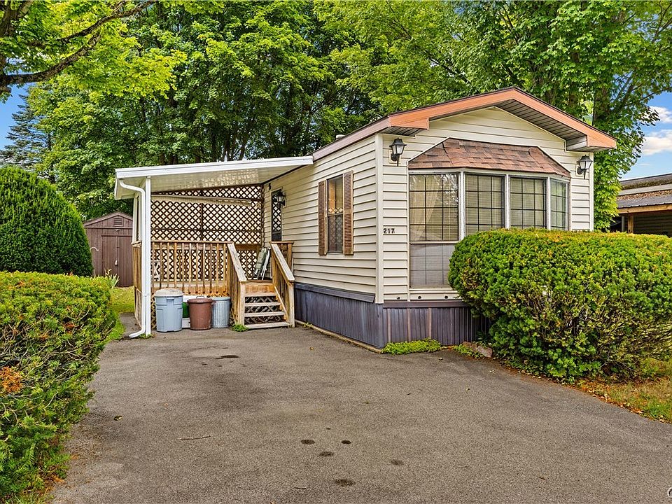 1st image of 217 Flower Dr