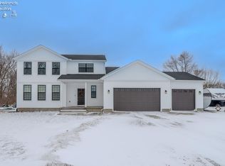 1990 E Lockwood Rd, Port Clinton, OH 43452