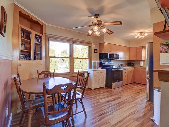 4th image of 320 10th St