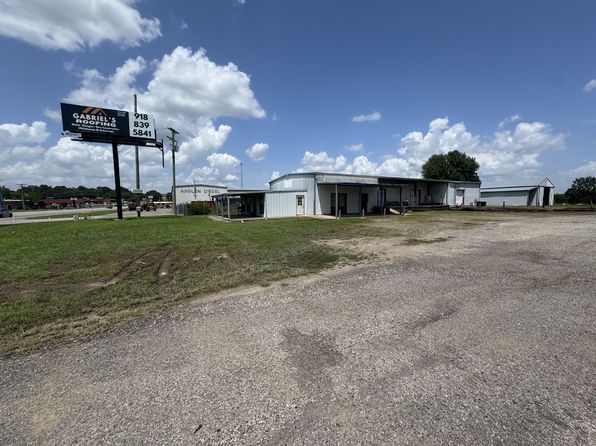 1300 N Pocola Blvd #1