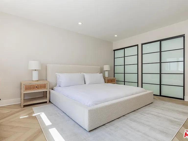 502 Evelyn Pl — Photo 21