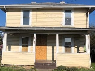 905 McQueen St, Charleston, WV 25302