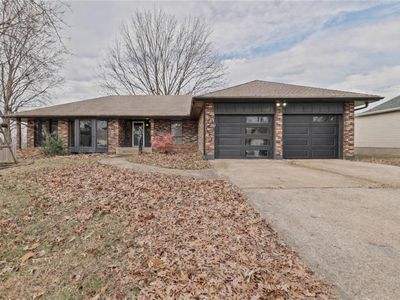 805 NE 2nd St, Blue Springs, MO, 64014
