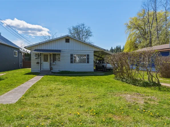 4760 Canoe Beach Dr NE, Salmon Arm, BC V0E 1K0