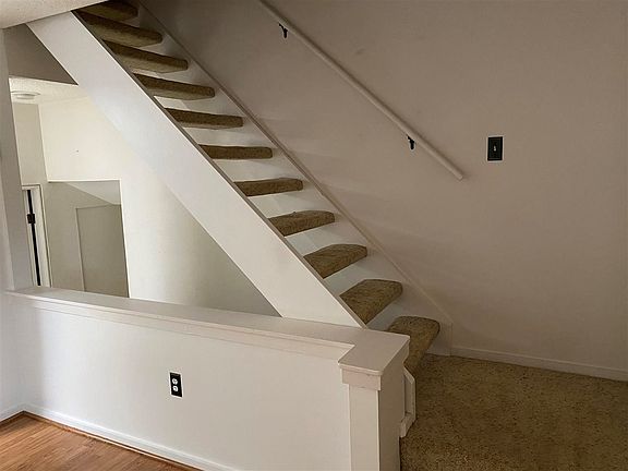 2nd image of 2356 Bay Woods Ct
