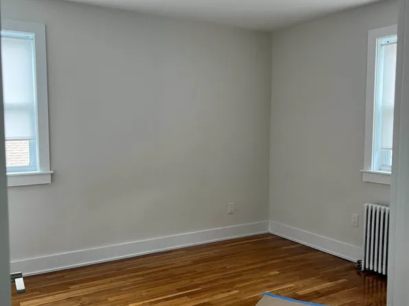 61-35 224th Street image 4 of 11