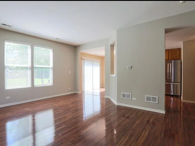 565 Conservatory Ln — Photo 11