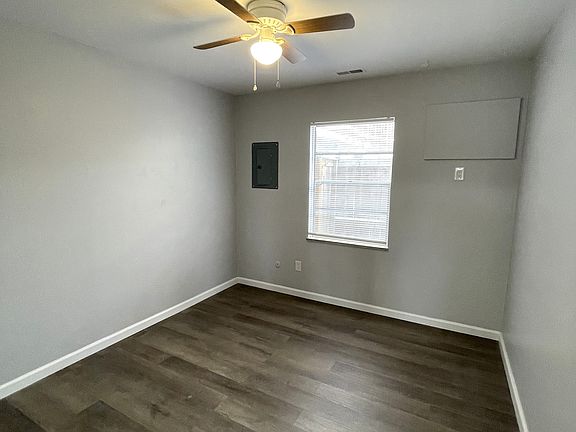 4th image of 241 E Whittier St #C