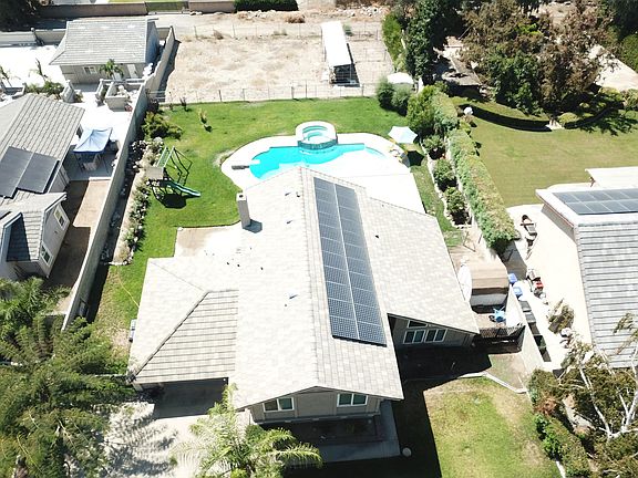 2nd image of 8029 Gardenia Ave