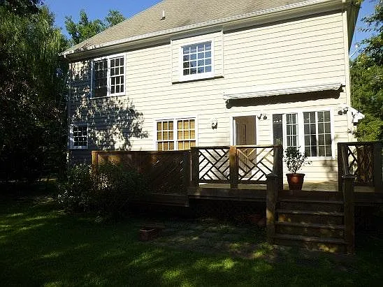 3825 Cluster Way — Photo 2