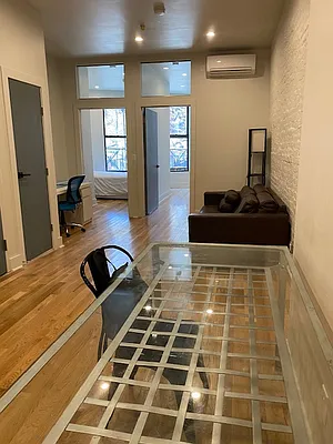 Rented by Ozymandius Realty | media 23