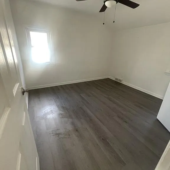 326 Northland Ave — Photo 4