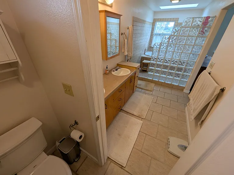 1580 Whitman Rd — Photo 6