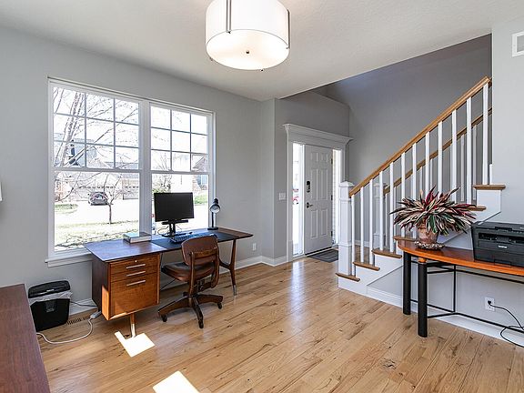 4th image of 4008 Laura Ct