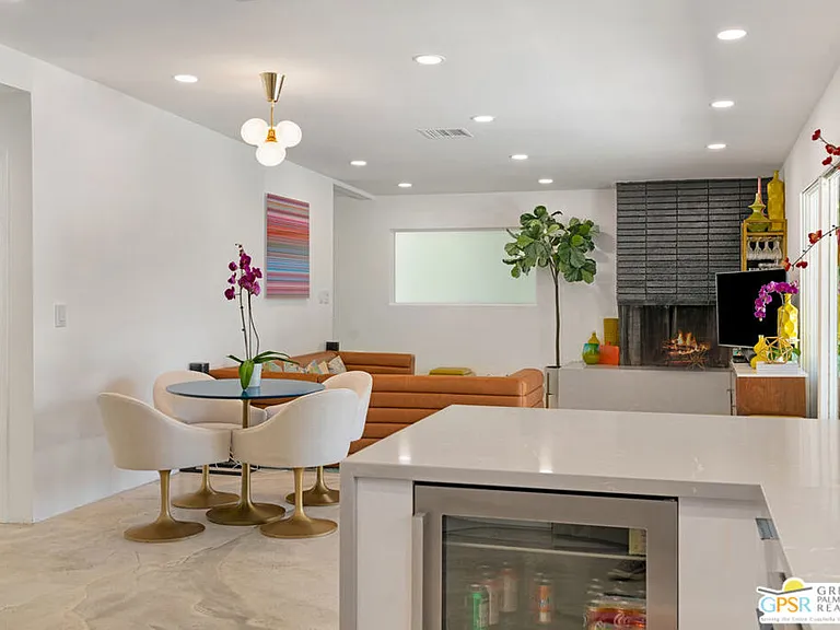 1405 E Tachevah Dr — Photo 10