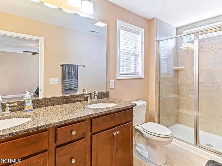 301 N Saylor St — Photo 11