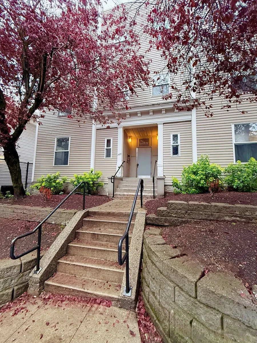 Building Photo - Ludlow B Apartments