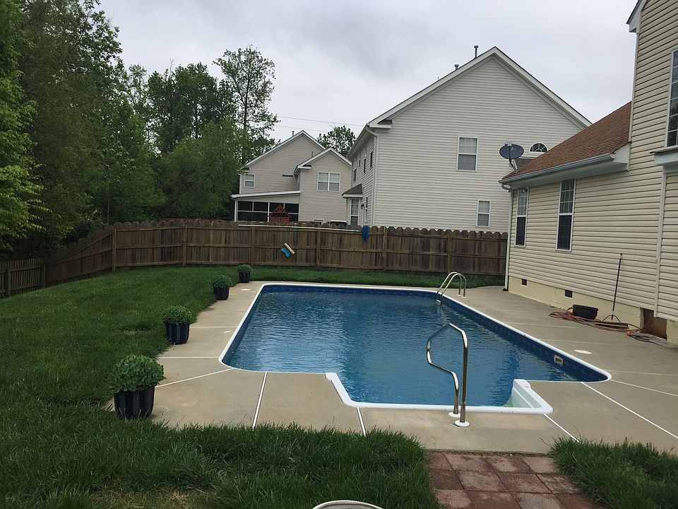 2nd image of 2585 Belmont Stakes Dr