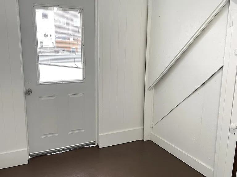 509 5th Ave — Photo 9