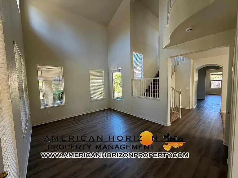 4124 Arenzano Way — Photo 7