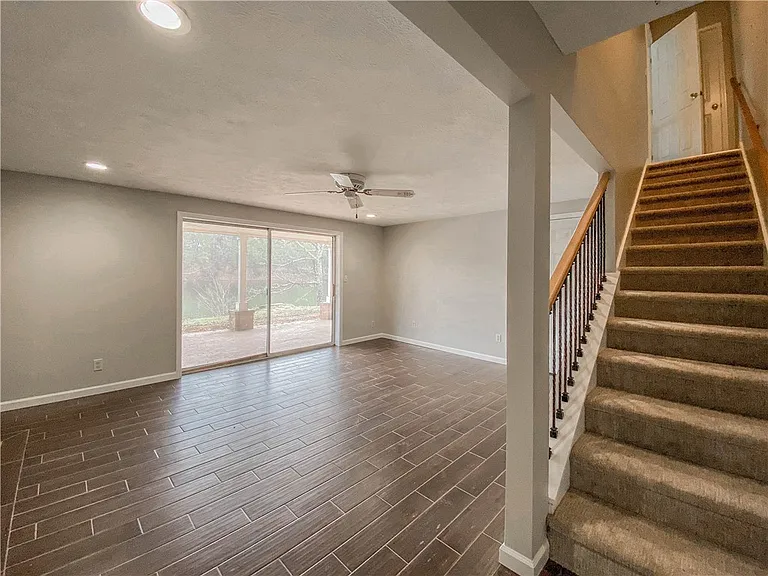 255 Starritt Ln — Photo 22