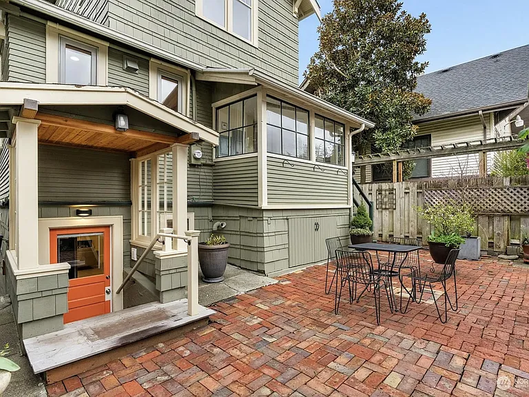 Shared back courtyard & separate entrance to basement unit (rented separately)