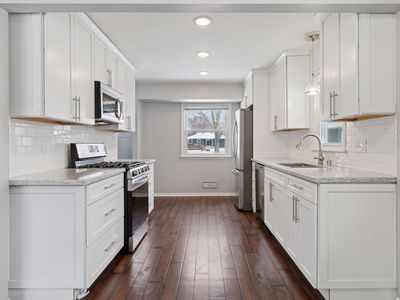 1600 W 86th St, Bloomington, MN, 55431