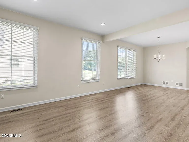 12 Patton Ct — Photo 7