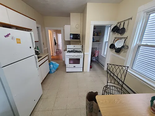 118 Elm St Photo 1