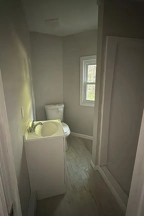 4 bed, $1,625 — Photo 1