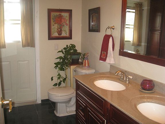 guest/hall bath