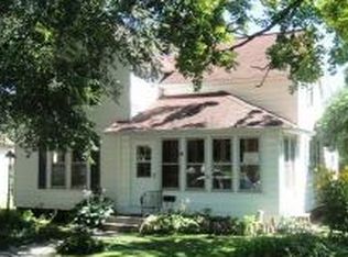 1010 Algoma St, New London, WI 54961