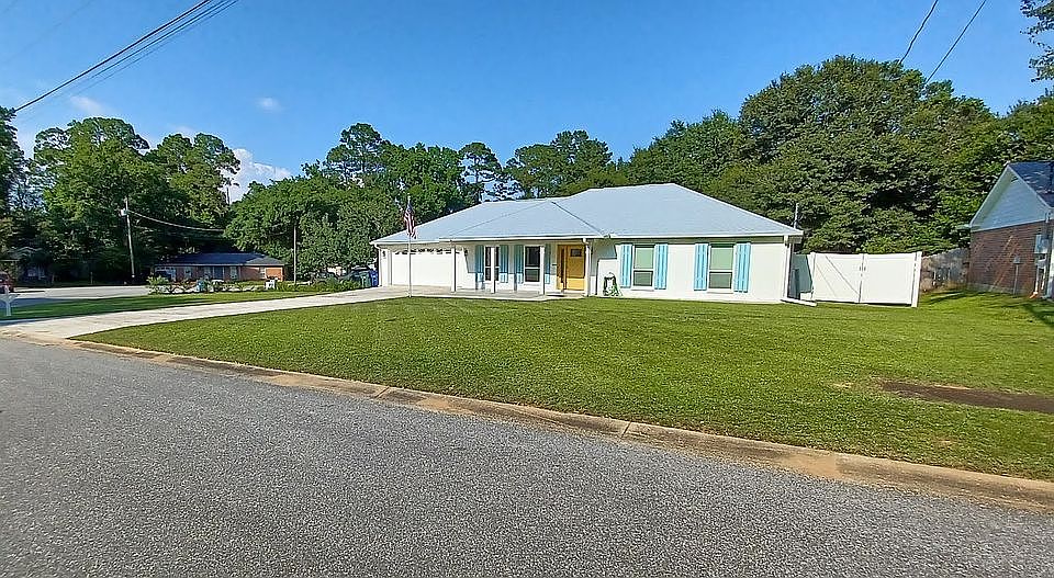 1st image of 115 Myrtle Ct
