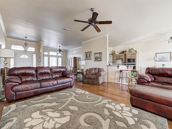 4th image of 2524 Richland Ave