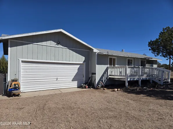 53910 N Granada Cir, Seligman, AZ 86337