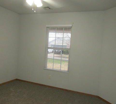 5th image of 2305 W Oak Park Pl #A