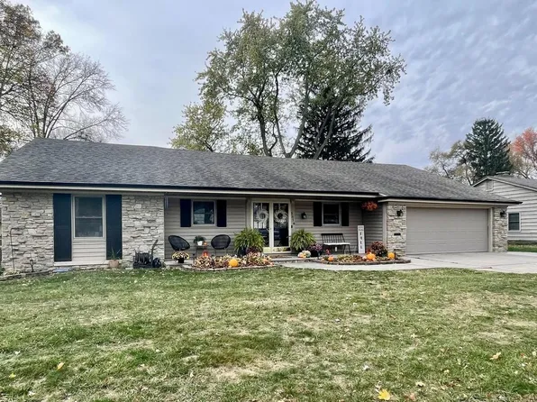 5516 Woodhurst Blvd, Fort Wayne, IN 46807