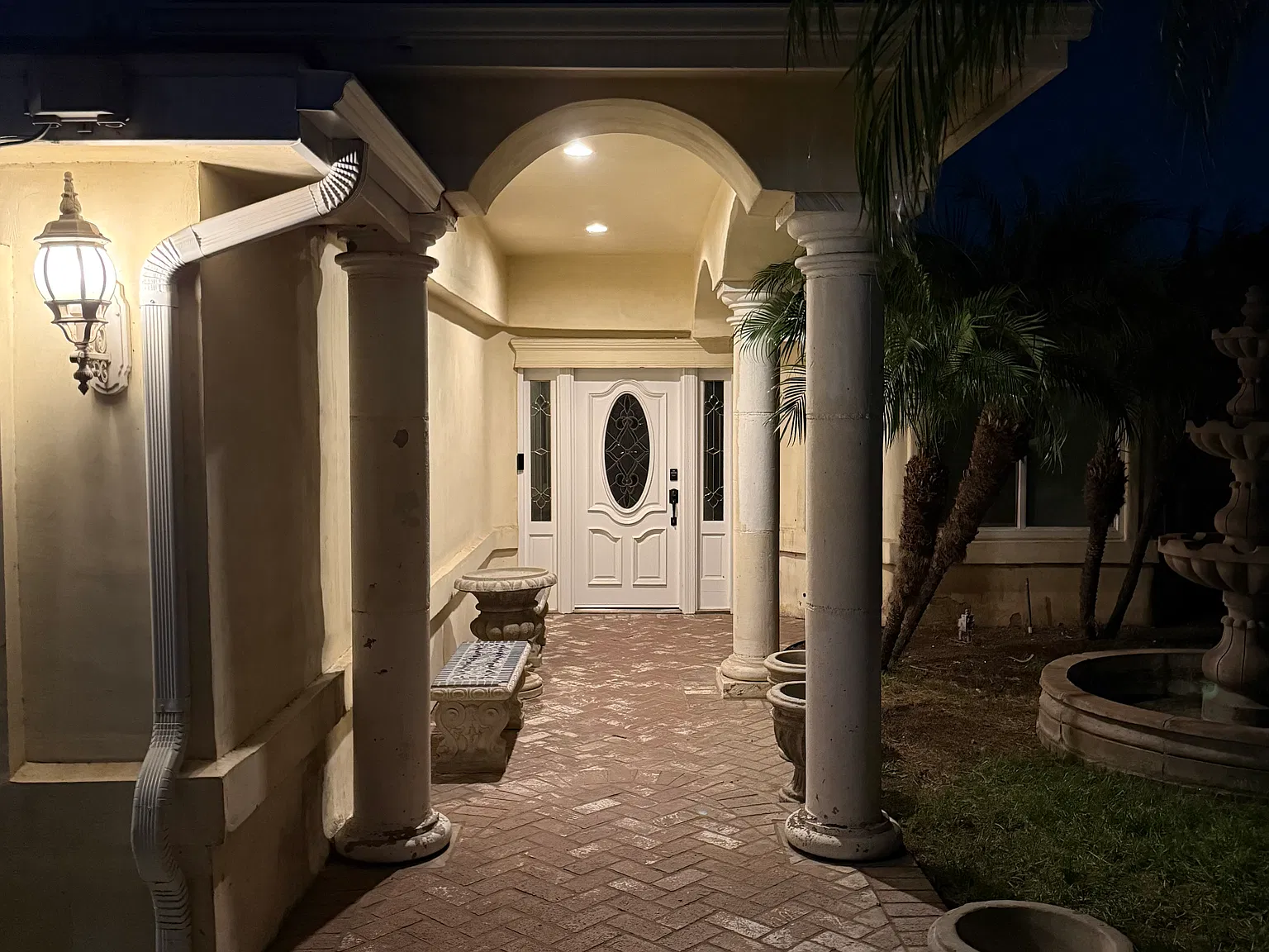 1 bed, 750 sqft, $2,400 — Photo 2