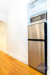 Rented by Plaza Real Estate Group