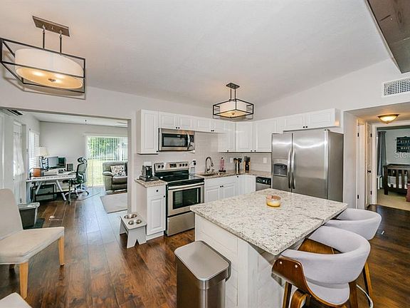 4th image of 2237 Casa Vista Dr