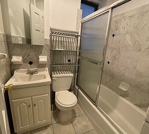 5th image of 564 Amsterdam Ave #1B
