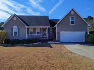 327 Oakmont Drive, Hampstead, NC 28443